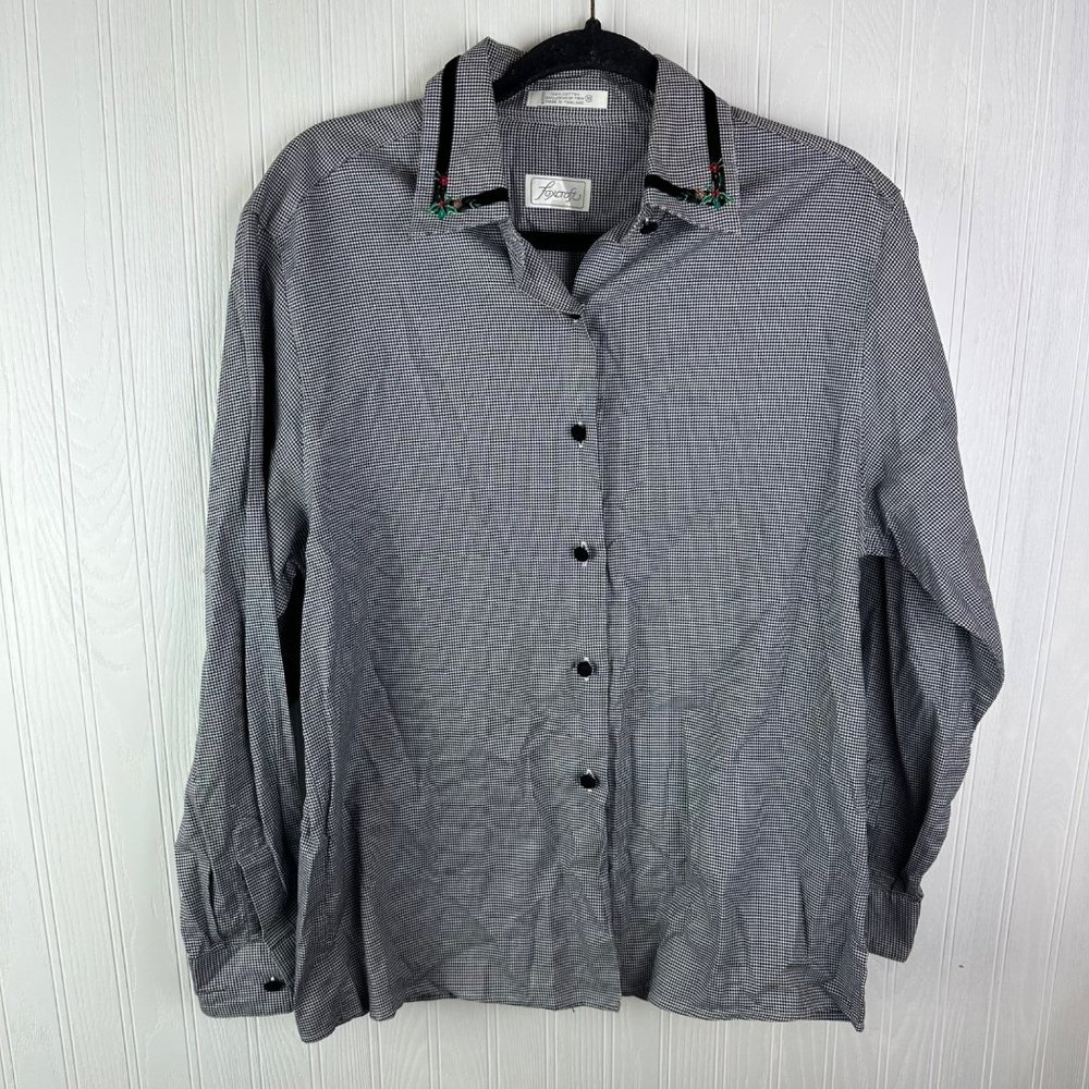 Foxcroft Black Plaid Button down Floral trim on the collar size 10